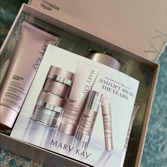 Mary Kay Timewise Repair set - Picture 3 of 4